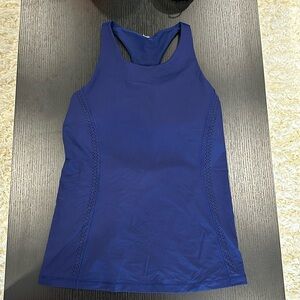 Lululemon tank top with built in bra